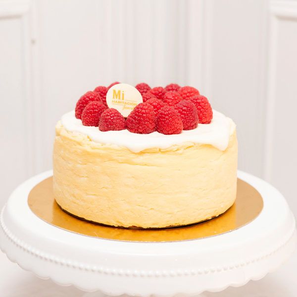 Tarta de Queso Navidad decorada con frutos rojos